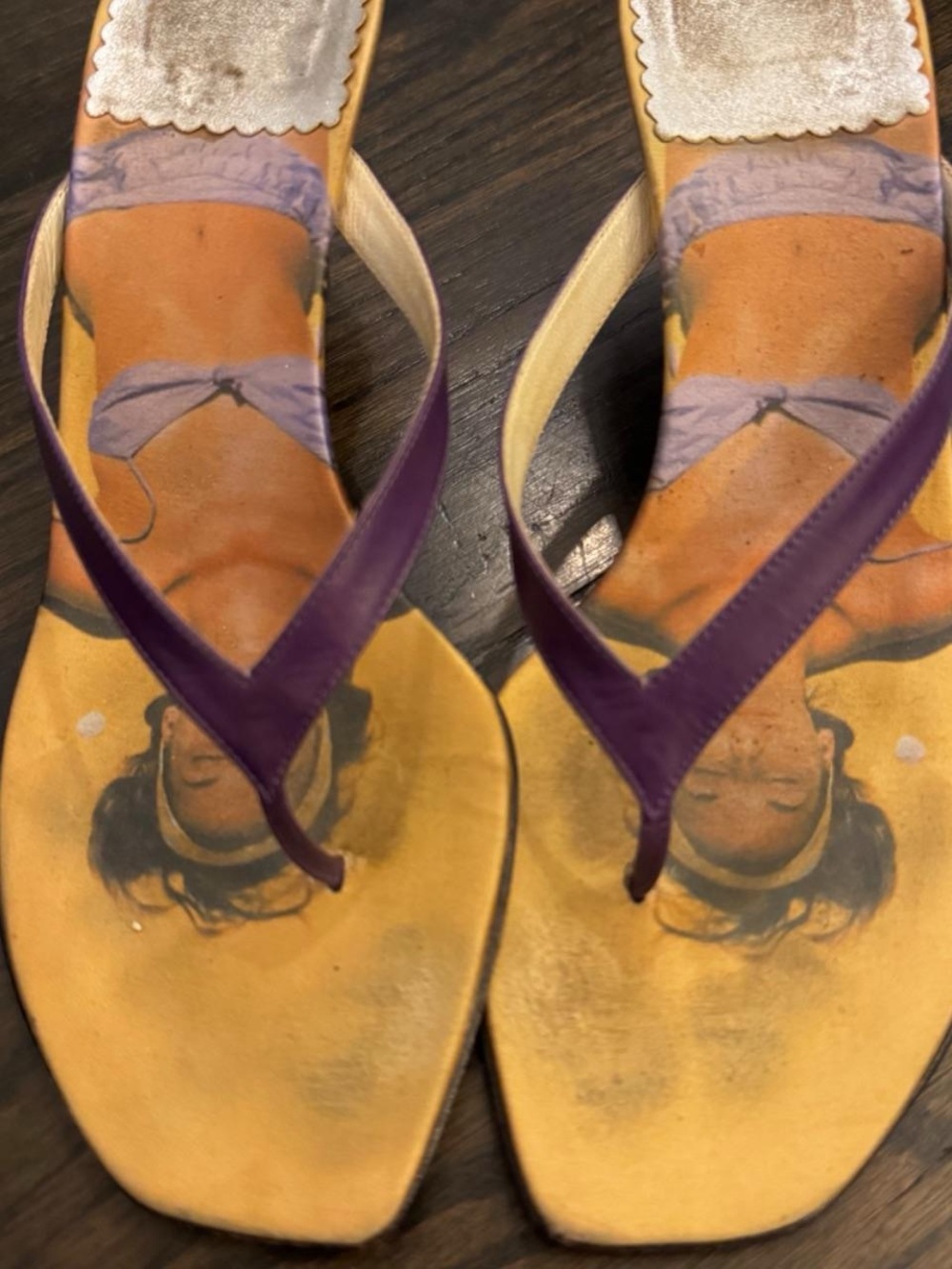 Anya Hindmarch Bikini Lady Be A Photo Kitten Heels. 39.